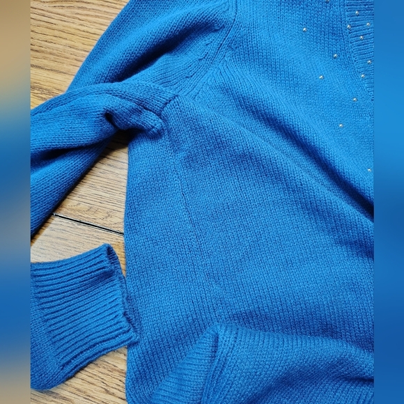 Ann Taylor women's Cardigan knitted,silver studs, oversized,cotton blend sz S. - Picture 11 of 16